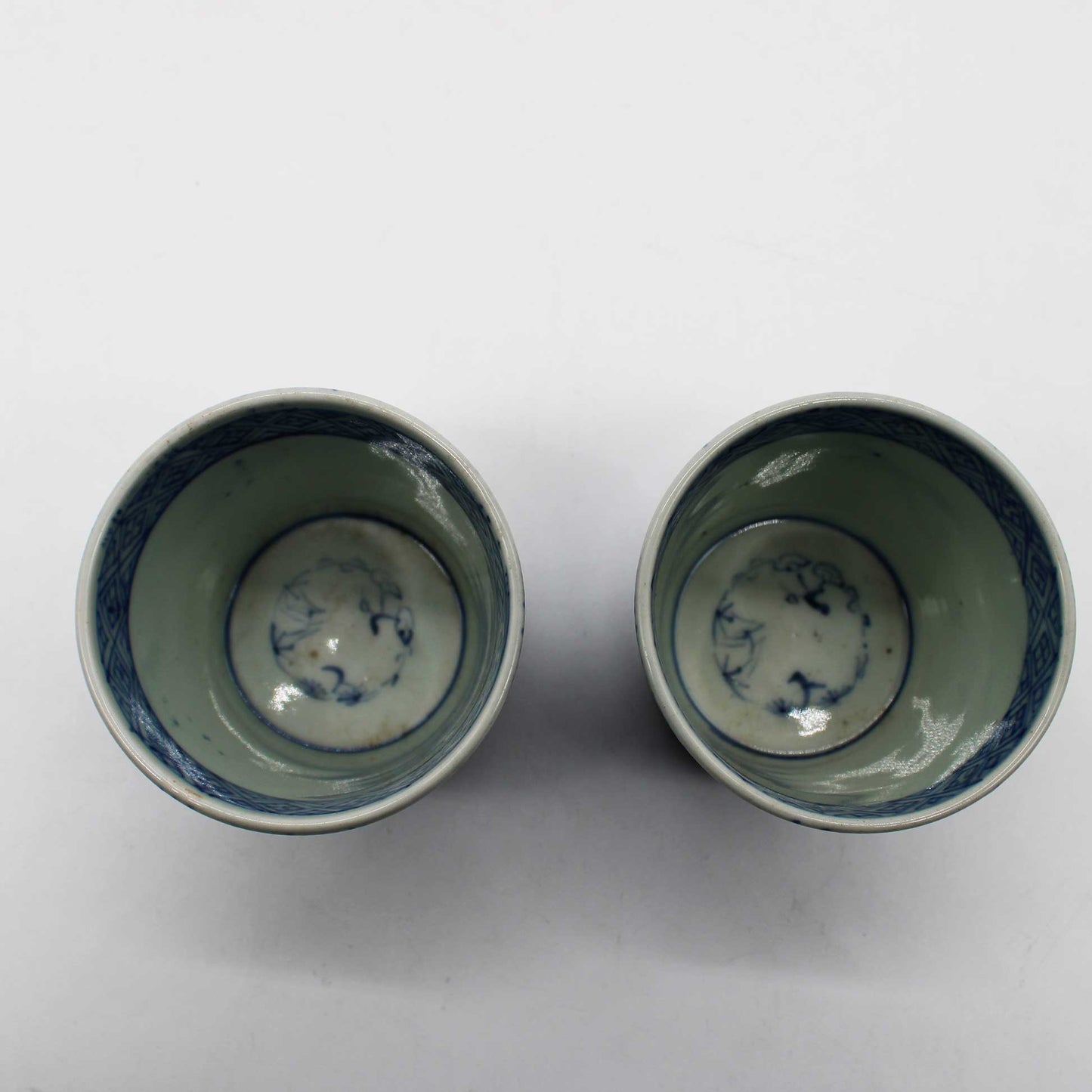 ANTIQUES Sake cup A_512