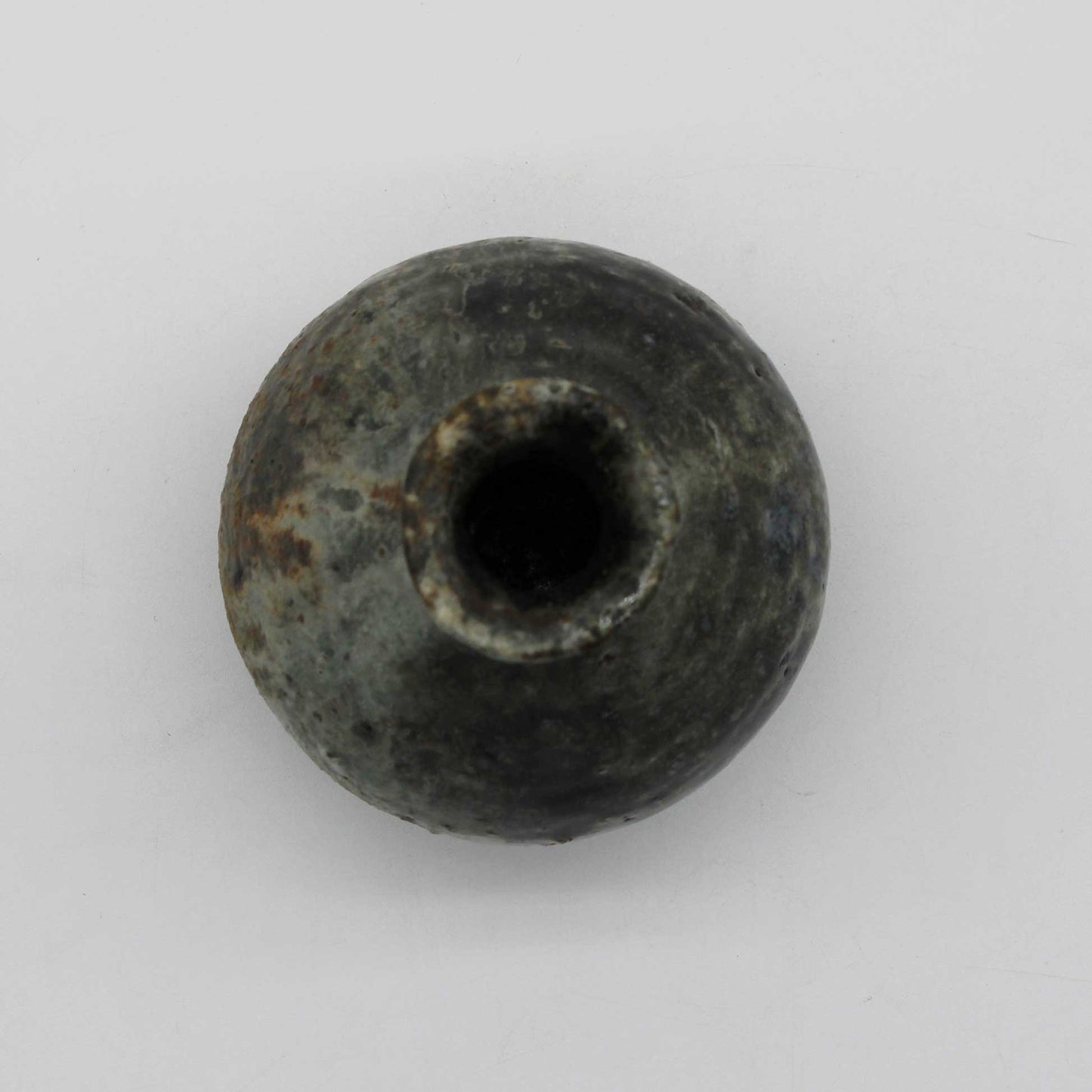 White Glaze Sake Bottle 59A_Toru Hatta