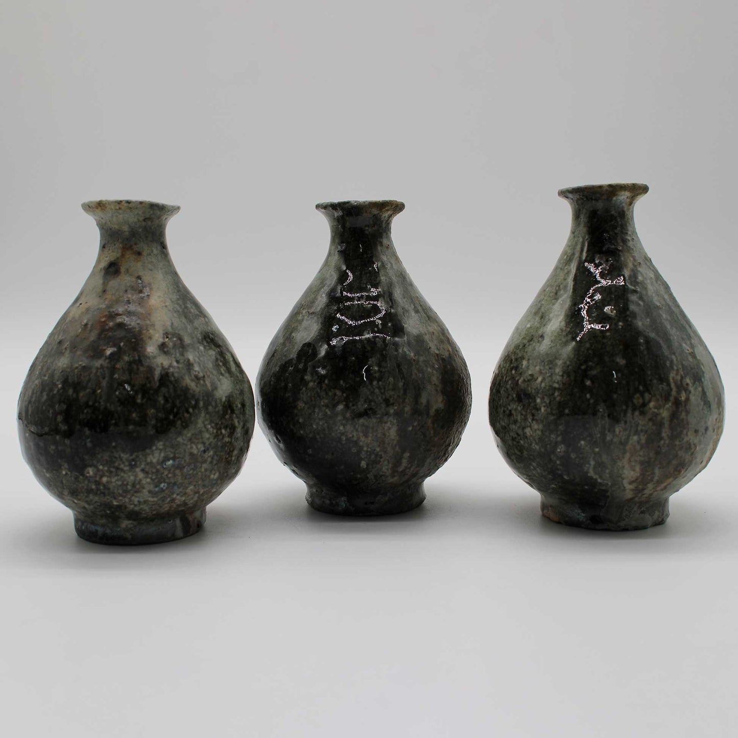 White Glaze Sake Bottle 59A_Toru Hatta