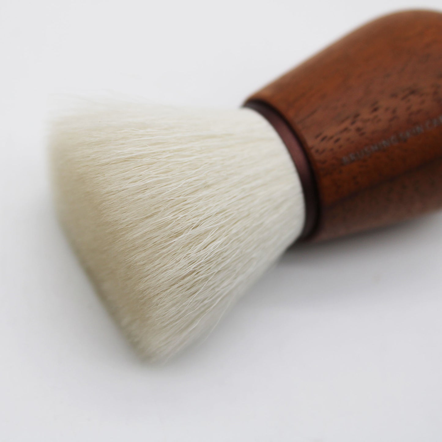 SUVÉ Face cleansing brush
