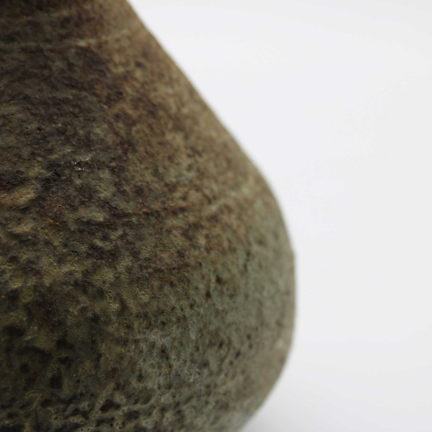 Sake bottleAsh Glaze 603_Michikazu Sakai