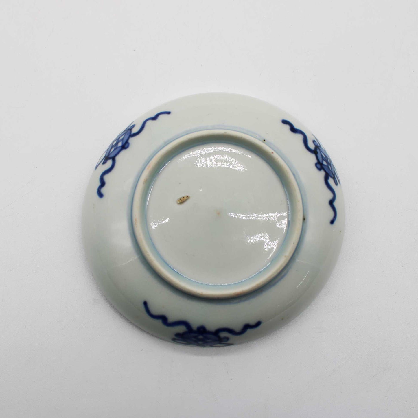 ANTIQUES Small plate P_512