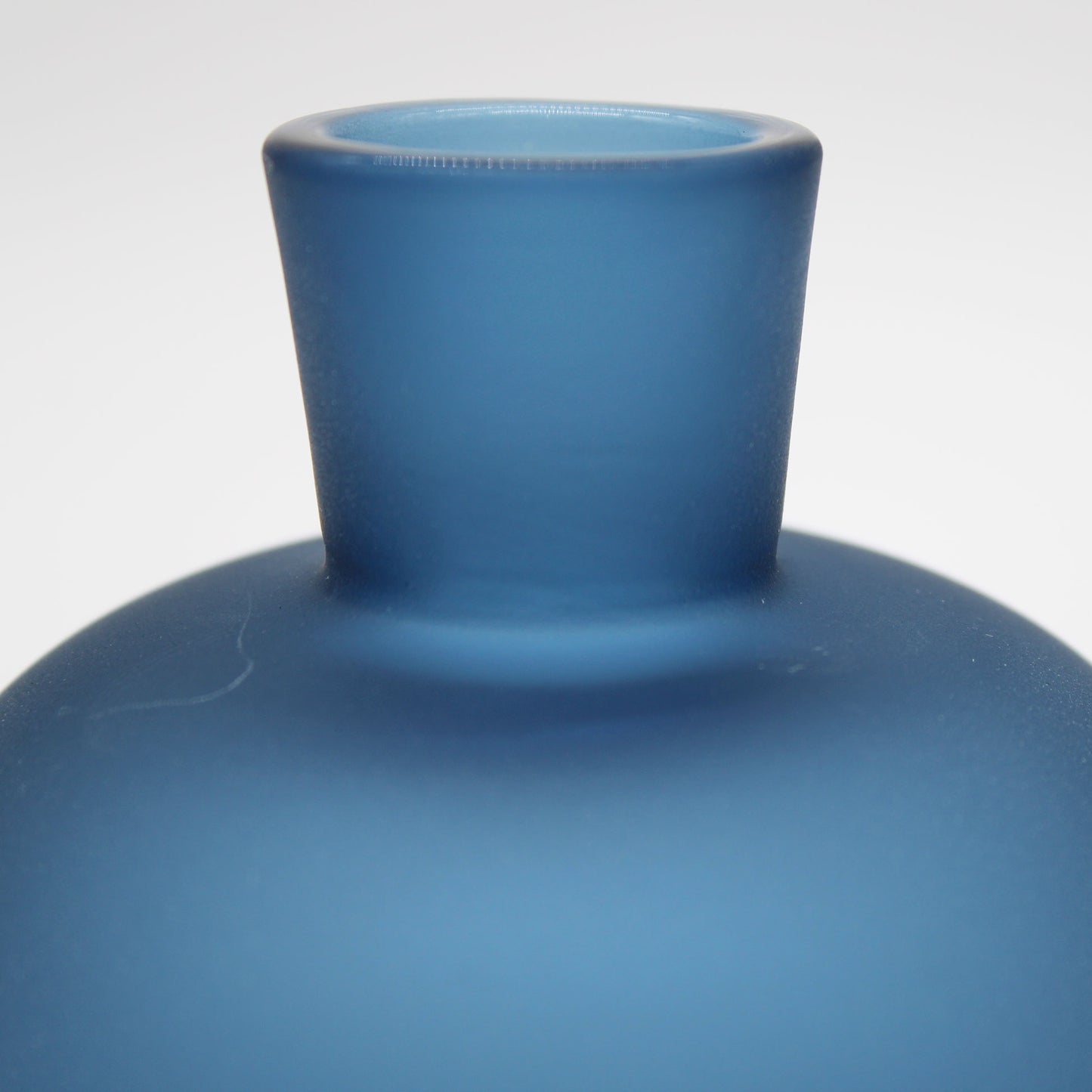 Frost vase Hill Navy