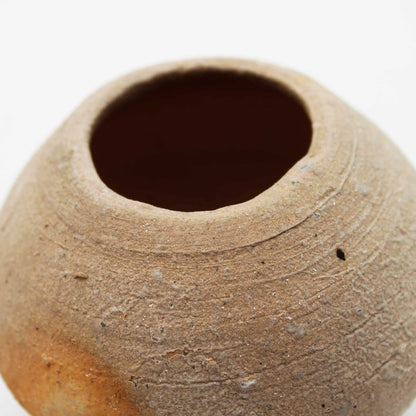 Vase 604_Aki Tamiya