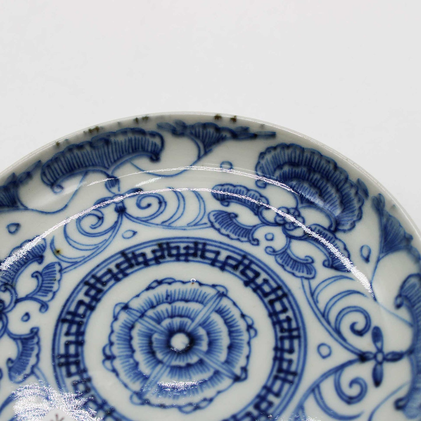ANTIQUES Small plate K_512