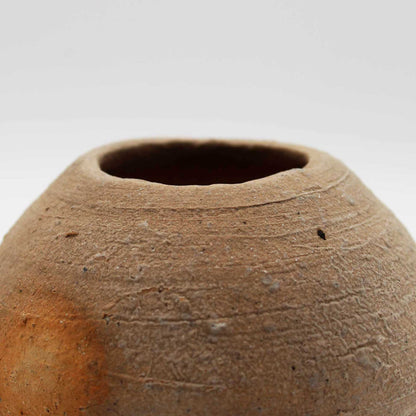 Vase 604_Aki Tamiya