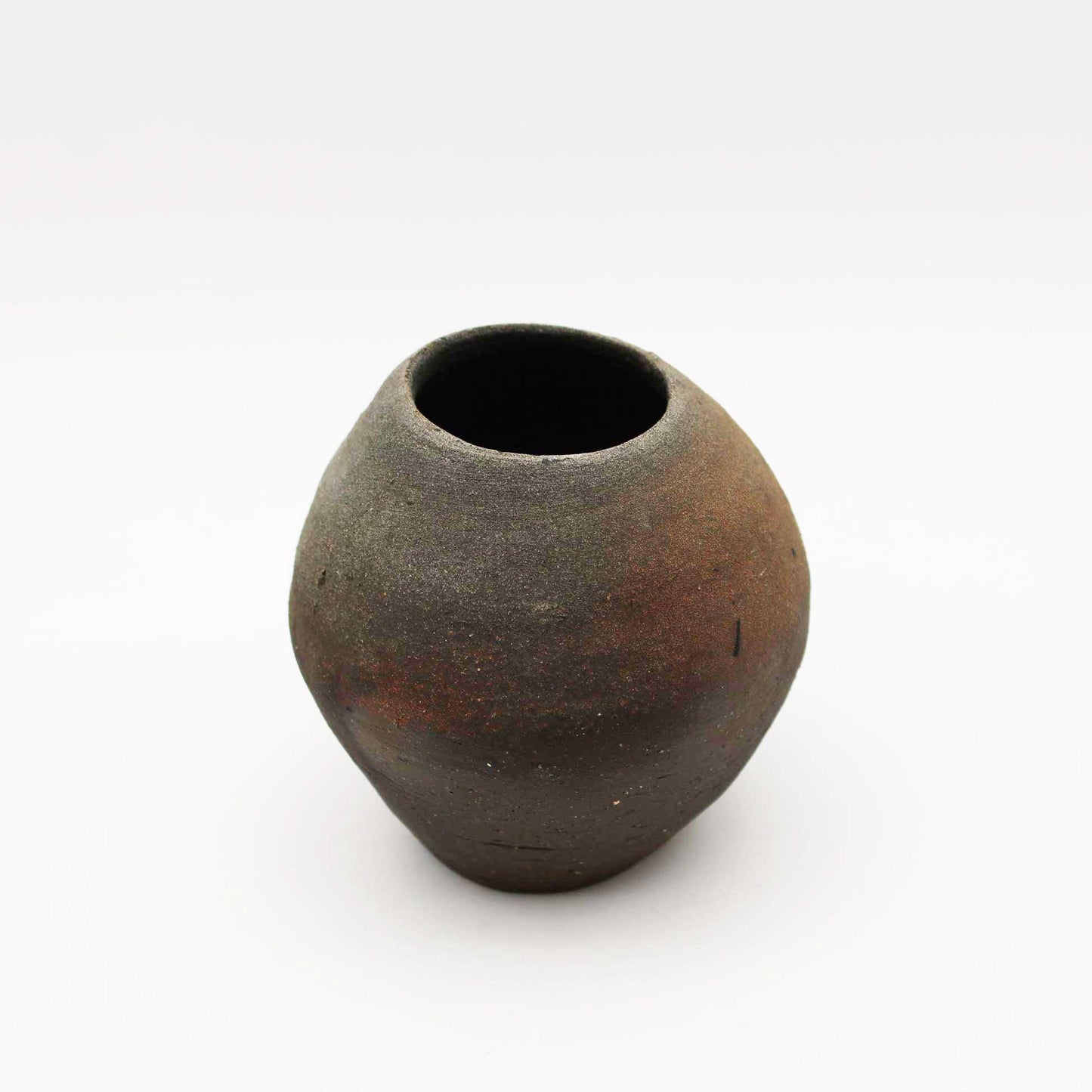 Vase 604_Aki Tamiya