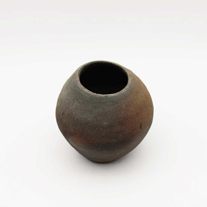 Vase 604_Aki Tamiya