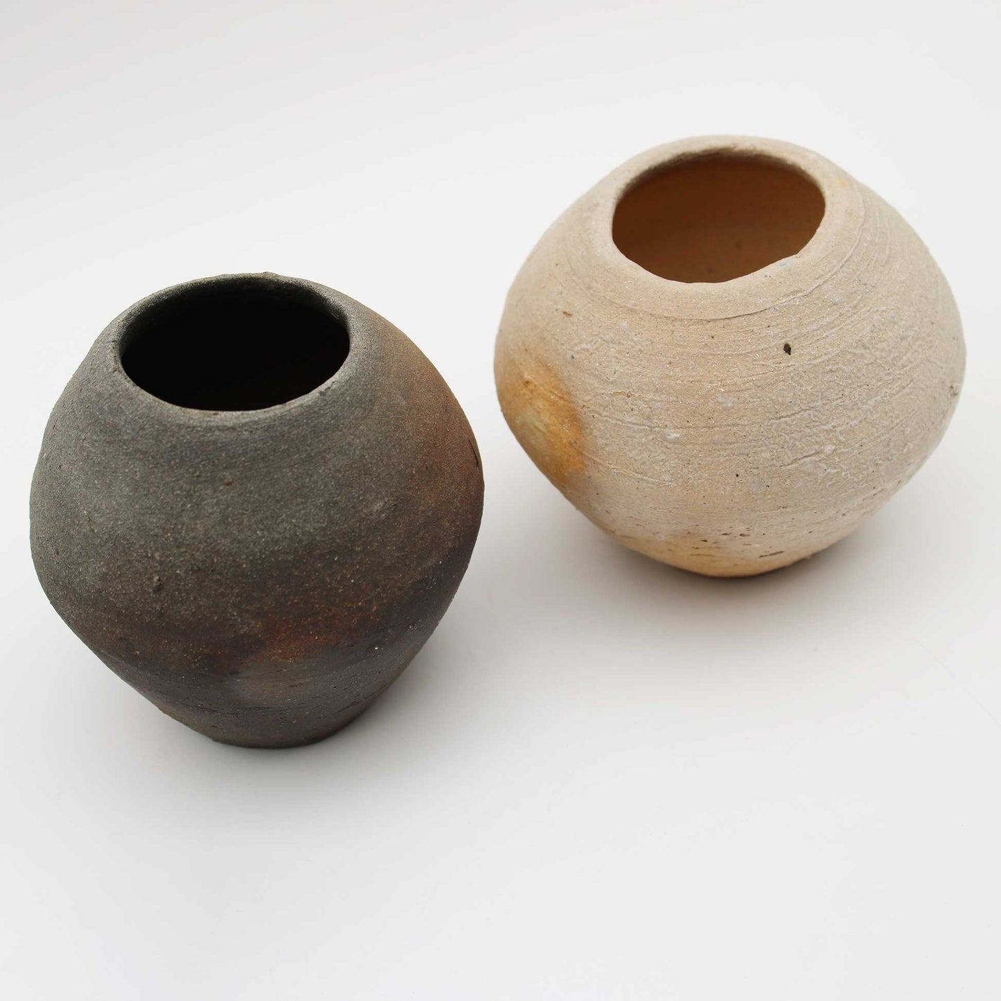 Vase 604_Aki Tamiya