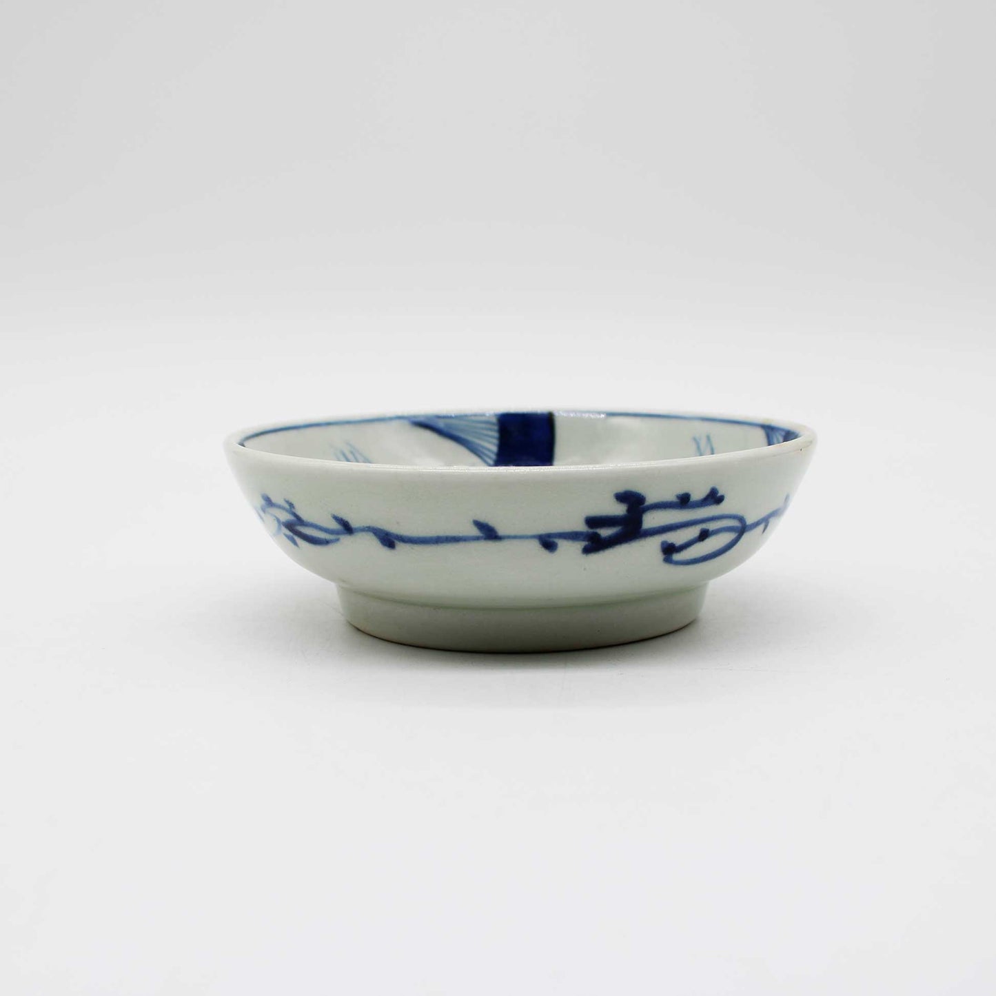 ANTIQUES Medium bowl G_512