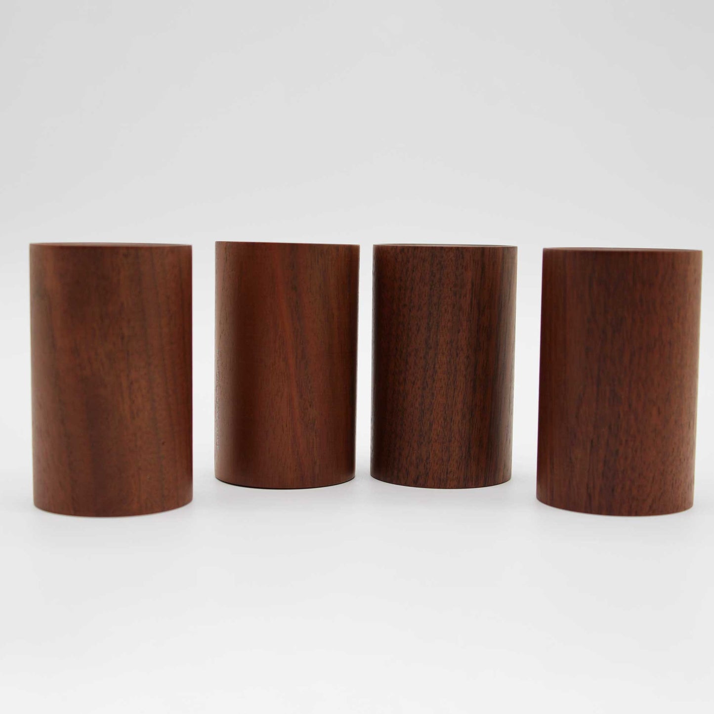SUVÉ Brush stand