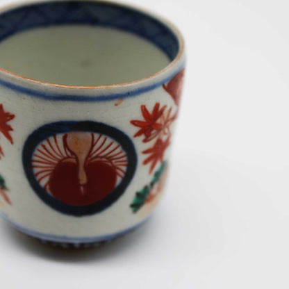 ANTIQUES Small cup B_512