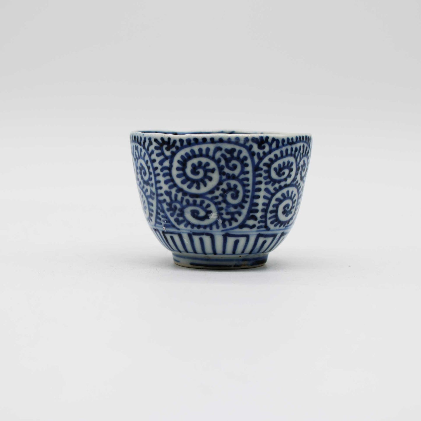 ANTIQUES Tea Cup D_512
