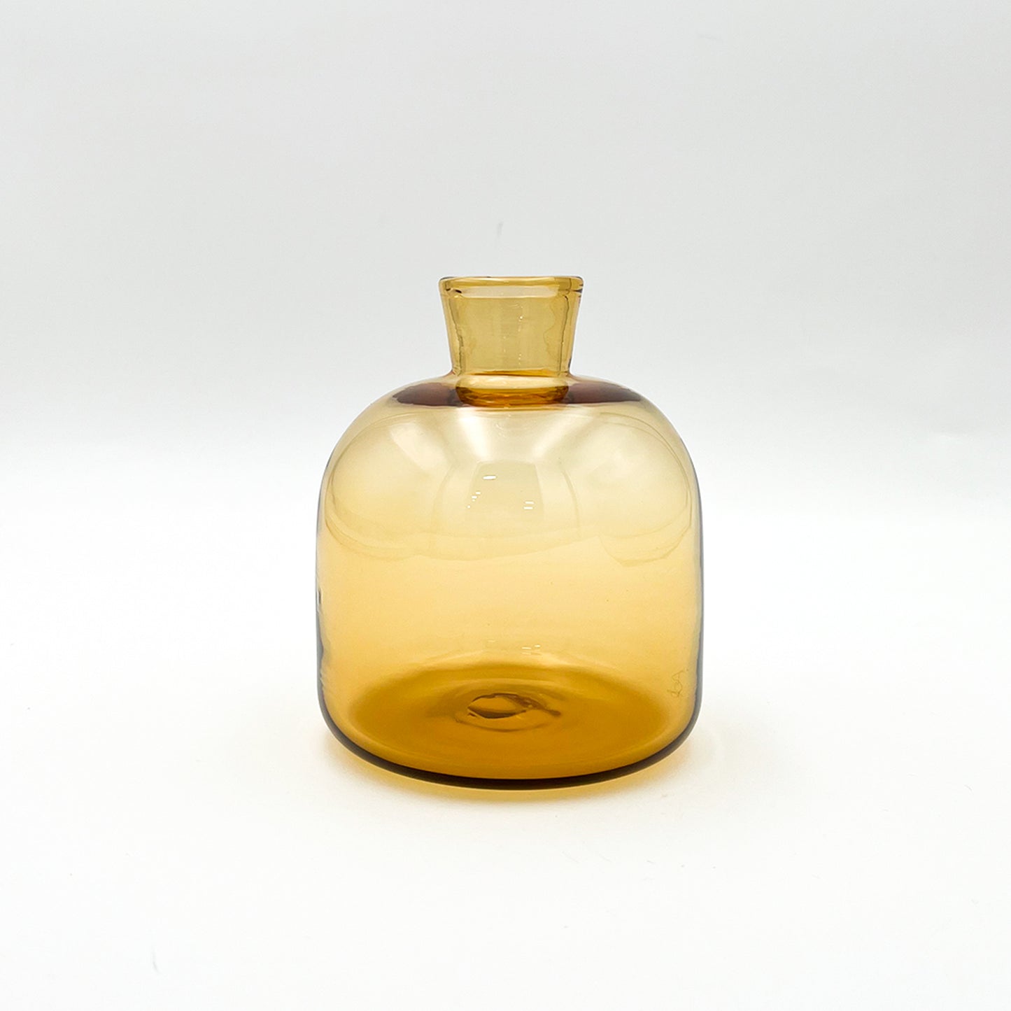 Flower vase_Small hill_Amber