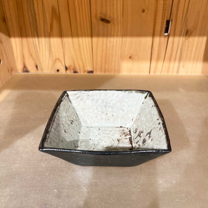 Square Bowl Mishima Black Glaze 511A_Mutsuhiko Shimura
