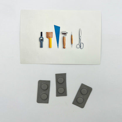 Leather magnet pill