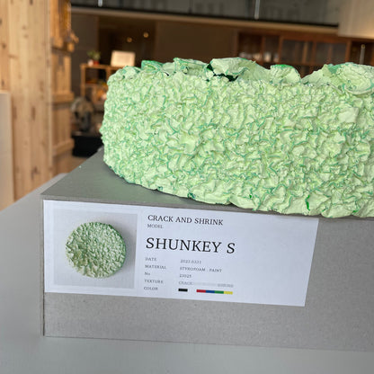 CRACK AND SHRINK SHUNKY small_23025