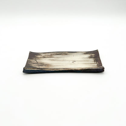 Blushed Flat Plate_Ryutaro Yamada