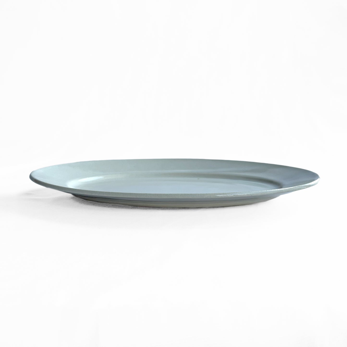 Gunji1 White glazed oval dish L
