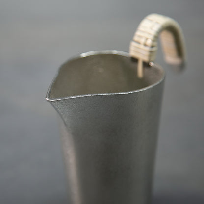 Set of 3_Sake jug and flat cup　chirori