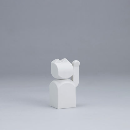 MAG MANEKI White S