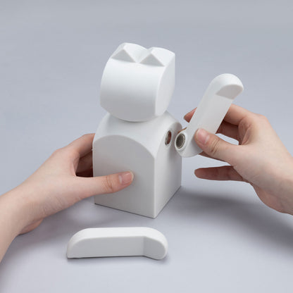 MAG MANEKI White M