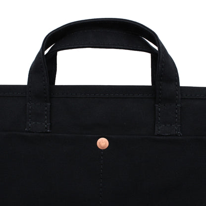 This is a(n) Base Tote L