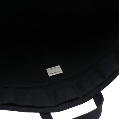 This is a(n) Base Tote L