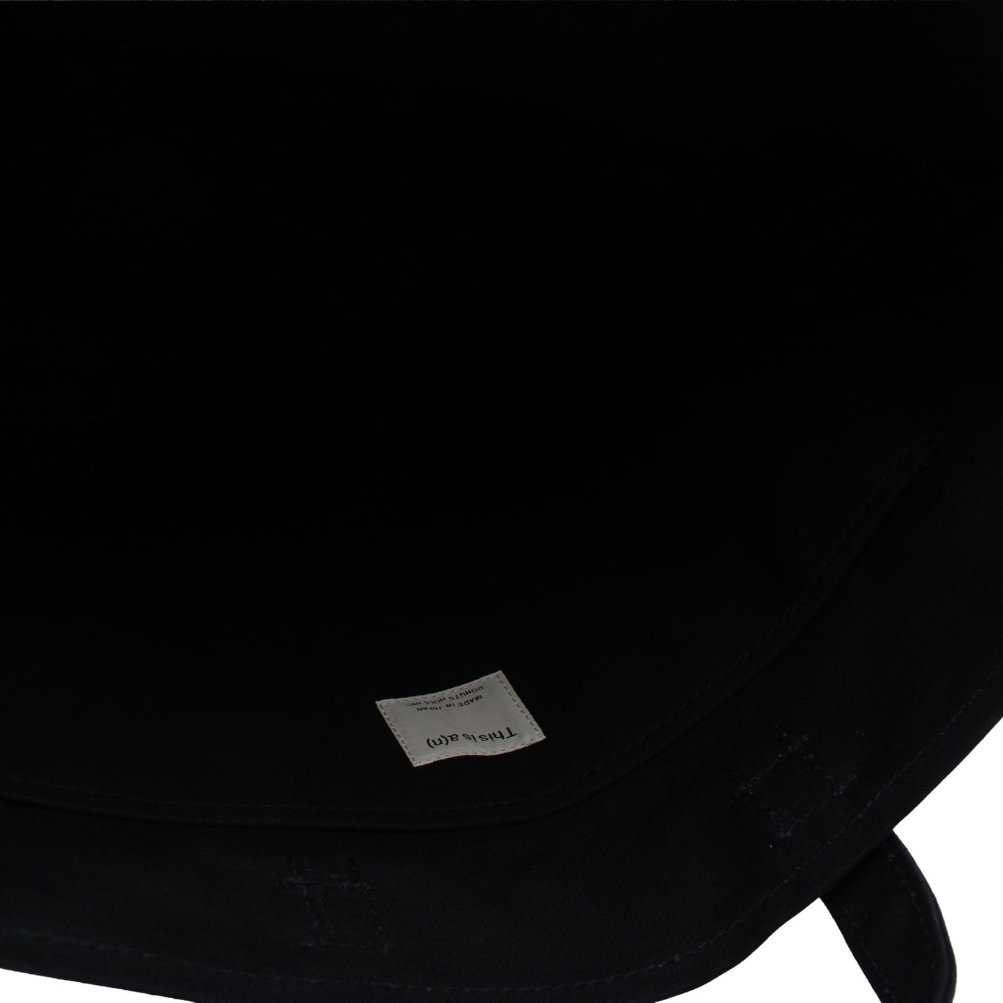 This is a(n) Base Tote M