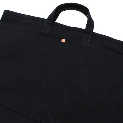 This is a(n) Base Tote M