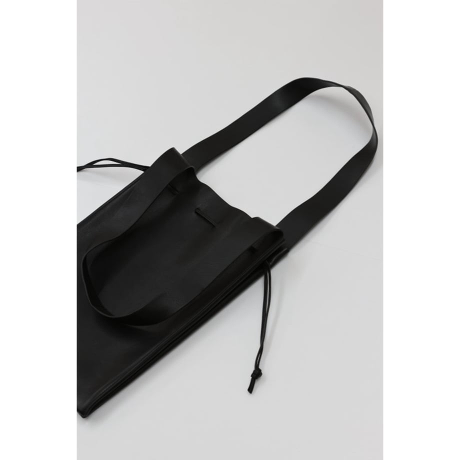 Aeta_LE42_TOTE：M_Black