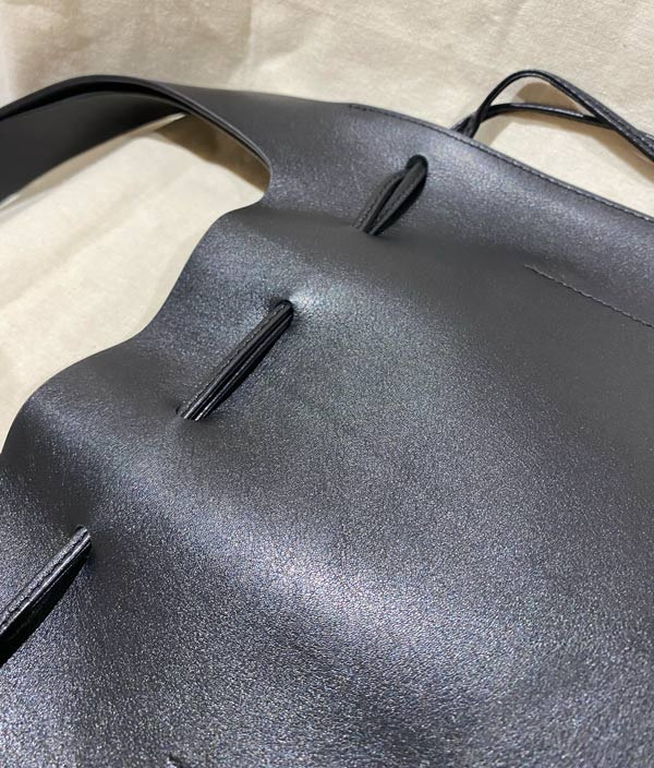 Aeta_LE42_TOTE：M_Black