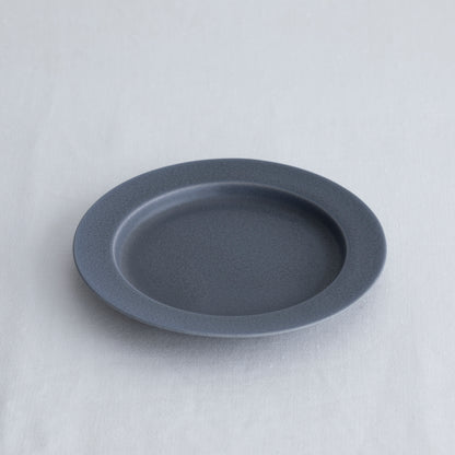 Plate unjour gouter plate rainy gray