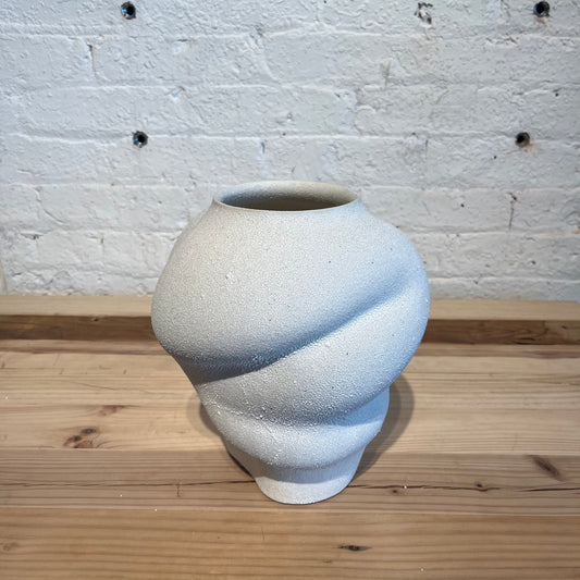 Shiho Hayashi 3 Vase White