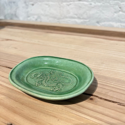 Small sqare plate YG Edo period (1603-1868) 27