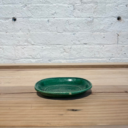 Small oval plateLate GR Edo period (1603-1868) 29