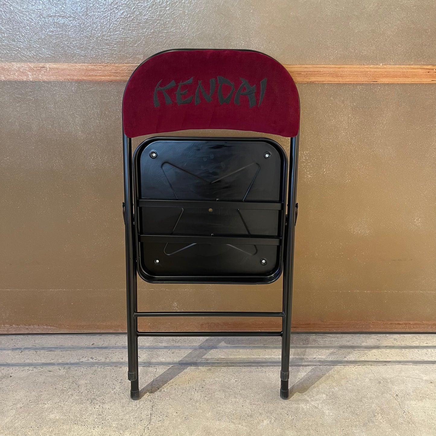 KENDAI Embroidery Chair Red