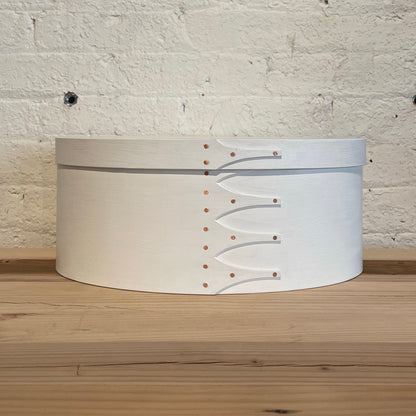OVAL BOX milkpaint white #8